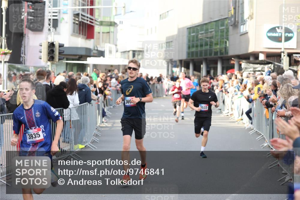 12.06.2026 - Holstenköstenlauf Andreas Tolksdorf http://msf.ph/oto/9746841 12.06.2026 19:48:57 Laufen 3935, 1, 369, 3533 meine-sportfotos.de