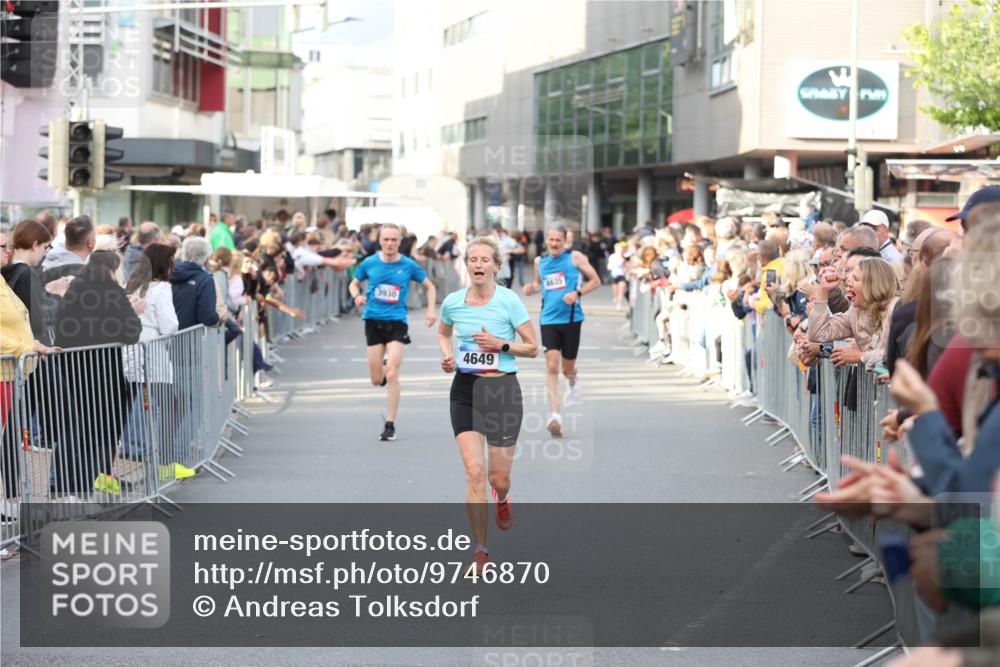 12.06.2026 - Holstenköstenlauf Andreas Tolksdorf http://msf.ph/oto/9746870 12.06.2026 19:49:18 Laufen 3930, 4649, 4635 meine-sportfotos.de