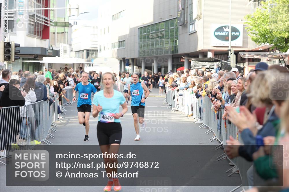 12.06.2026 - Holstenköstenlauf Andreas Tolksdorf http://msf.ph/oto/9746872 12.06.2026 19:49:19 Laufen 3930, 4649, 4635 meine-sportfotos.de