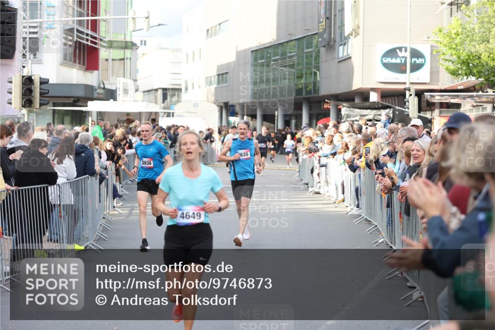 12.06.2026 - Holstenköstenlauf Andreas Tolksdorf http://msf.ph/oto/9746873 12.06.2026 19:49:20 Laufen 3930, 4649, 635 meine-sportfotos.de