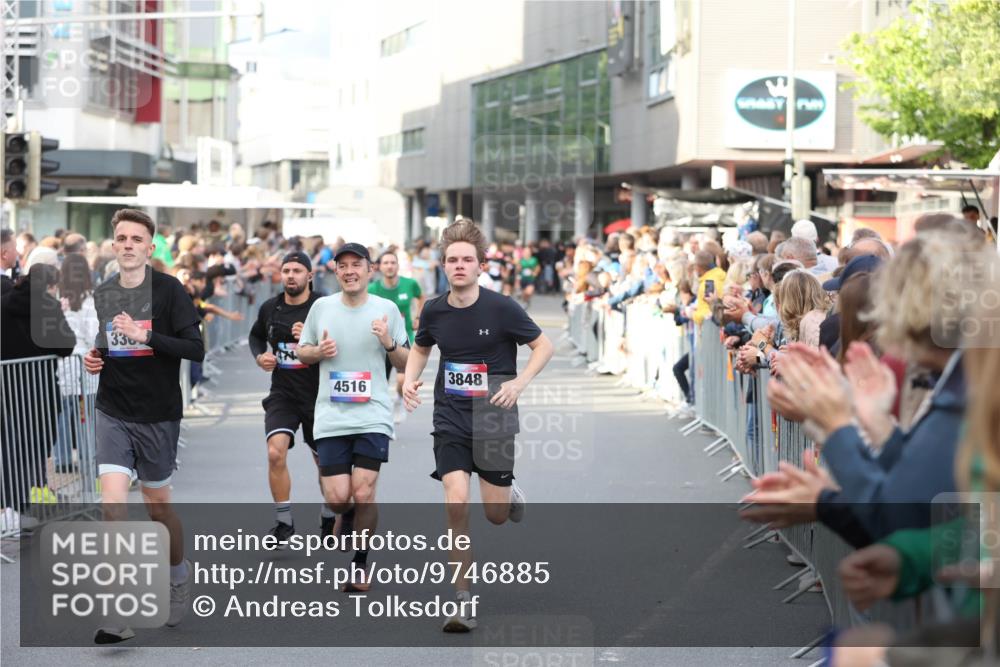 12.06.2026 - Holstenköstenlauf Andreas Tolksdorf http://msf.ph/oto/9746885 12.06.2026 19:49:27 Laufen 33, 4516, 3848 meine-sportfotos.de
