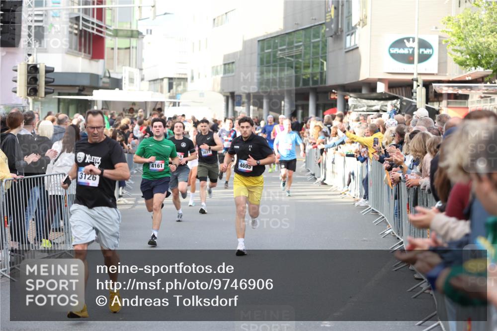 12.06.2026 - Holstenköstenlauf Andreas Tolksdorf http://msf.ph/oto/9746906 12.06.2026 19:49:41 Laufen 3126, 4161, 3627, 4695 meine-sportfotos.de