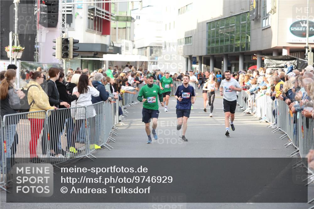 12.06.2026 - Holstenköstenlauf Andreas Tolksdorf http://msf.ph/oto/9746929 12.06.2026 19:49:59 Laufen 4124, 415, 3051, 3624, 3146 meine-sportfotos.de