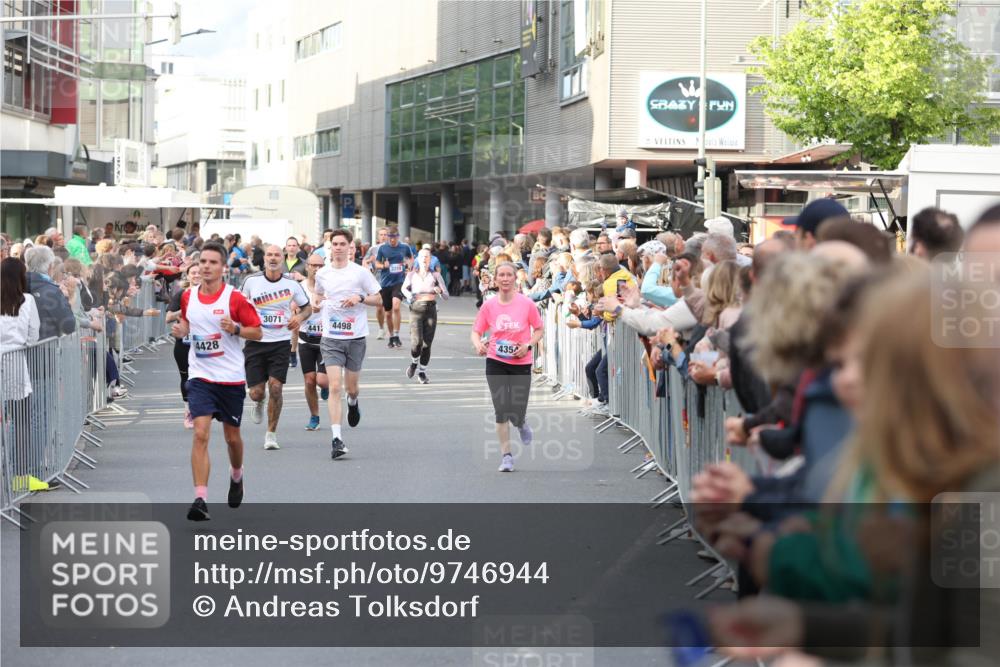 12.06.2026 - Holstenköstenlauf Andreas Tolksdorf http://msf.ph/oto/9746944 12.06.2026 19:50:16 Laufen 3071, 4428, 441, 4498, 435 meine-sportfotos.de