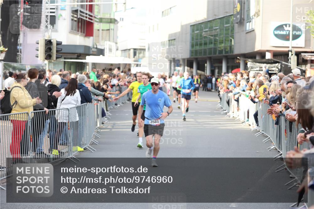 12.06.2026 - Holstenköstenlauf Andreas Tolksdorf http://msf.ph/oto/9746960 12.06.2026 19:50:29 Laufen 4588 meine-sportfotos.de