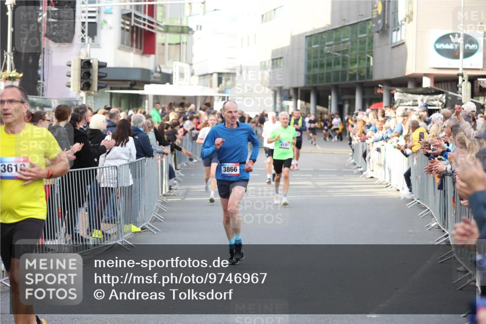 12.06.2026 - Holstenköstenlauf Andreas Tolksdorf http://msf.ph/oto/9746967 12.06.2026 19:50:33 Laufen 3610, 3866, 4191 meine-sportfotos.de