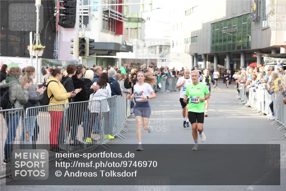 12.06.2026 - Holstenköstenlauf Andreas Tolksdorf http://msf.ph/oto/9746970 12.06.2026 19:50:36 Laufen 3101, 44, 4191 meine-sportfotos.de