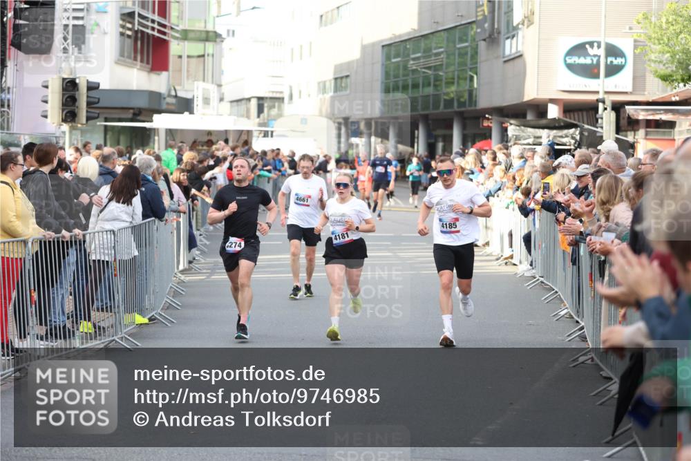 12.06.2026 - Holstenköstenlauf Andreas Tolksdorf http://msf.ph/oto/9746985 12.06.2026 19:50:51 Laufen 4661, 4181, 4185, 274 meine-sportfotos.de