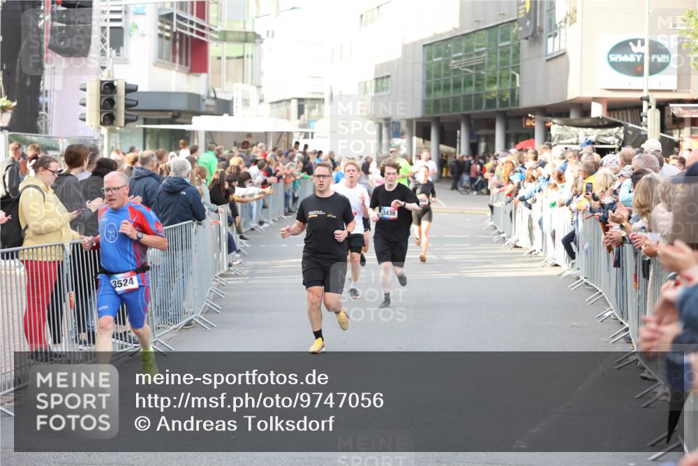 12.06.2026 - Holstenköstenlauf Andreas Tolksdorf http://msf.ph/oto/9747056 12.06.2026 19:51:36 Laufen 3524, 3430 meine-sportfotos.de