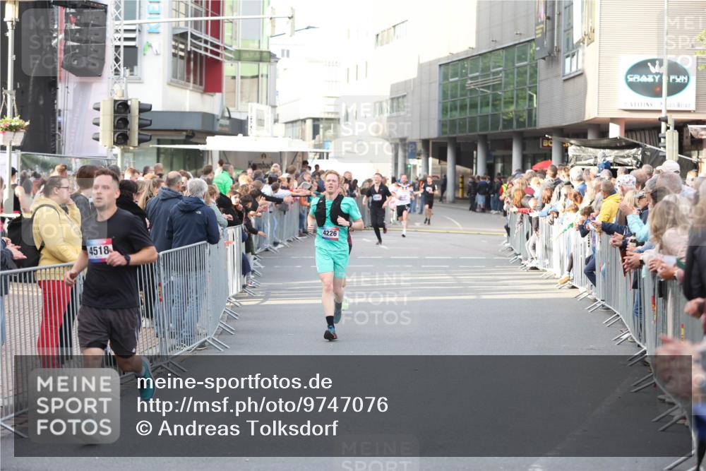 12.06.2026 - Holstenköstenlauf Andreas Tolksdorf http://msf.ph/oto/9747076 12.06.2026 19:51:50 Laufen 4518, 4226 meine-sportfotos.de