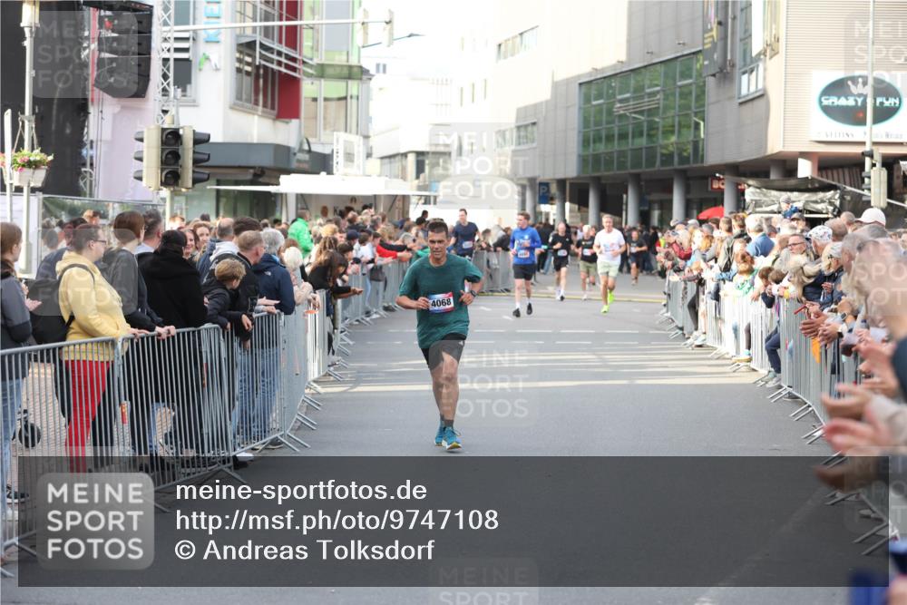 12.06.2026 - Holstenköstenlauf Andreas Tolksdorf http://msf.ph/oto/9747108 12.06.2026 19:52:19 Laufen 4068 meine-sportfotos.de