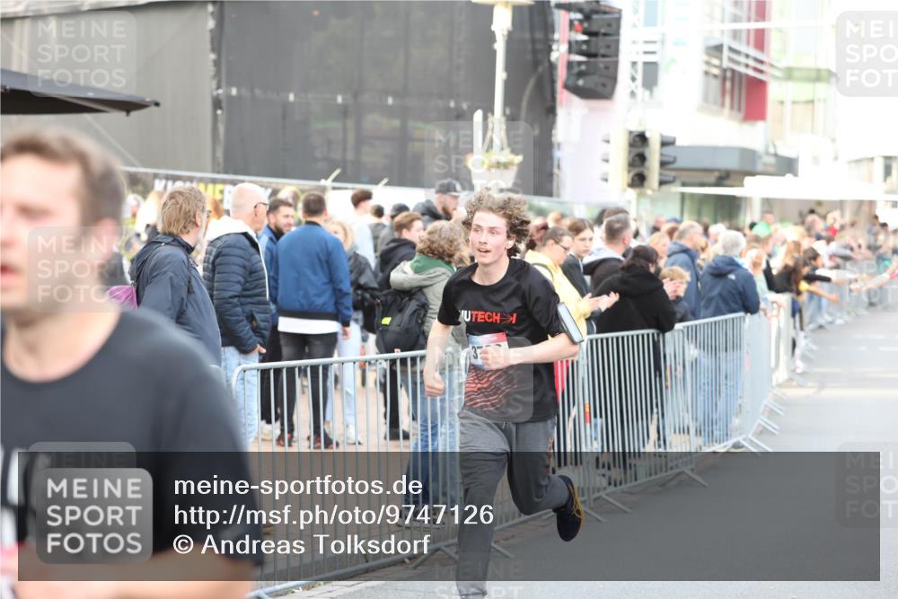 12.06.2026 - Holstenköstenlauf Andreas Tolksdorf http://msf.ph/oto/9747126 12.06.2026 19:52:38 Laufen  meine-sportfotos.de