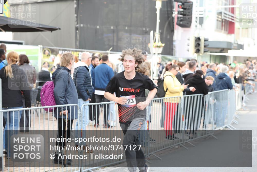 12.06.2026 - Holstenköstenlauf Andreas Tolksdorf http://msf.ph/oto/9747127 12.06.2026 19:52:38 Laufen 23 meine-sportfotos.de