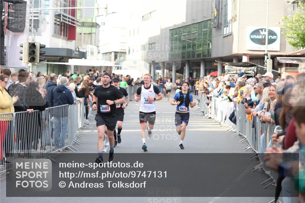 12.06.2026 - Holstenköstenlauf Andreas Tolksdorf http://msf.ph/oto/9747131 12.06.2026 19:52:42 Laufen 3082, 59, 44, 4871 meine-sportfotos.de