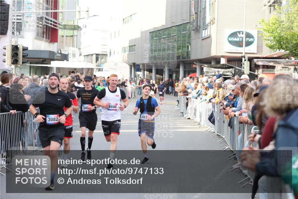 12.06.2026 - Holstenköstenlauf Andreas Tolksdorf http://msf.ph/oto/9747133 12.06.2026 19:52:43 Laufen 3082, 345, 4440, 4872 meine-sportfotos.de