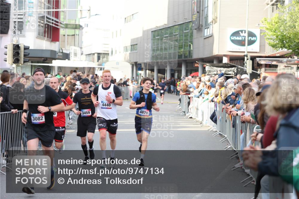 12.06.2026 - Holstenköstenlauf Andreas Tolksdorf http://msf.ph/oto/9747134 12.06.2026 19:52:43 Laufen 3082, 3459, 4440, 4871 meine-sportfotos.de