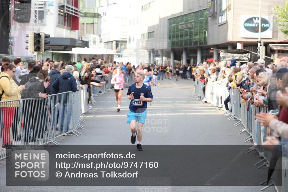 12.06.2026 - Holstenköstenlauf Andreas Tolksdorf http://msf.ph/oto/9747160 12.06.2026 19:53:05 Laufen 111, 4752 meine-sportfotos.de