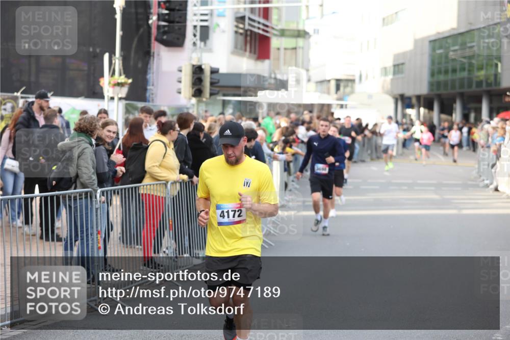 12.06.2026 - Holstenköstenlauf Andreas Tolksdorf http://msf.ph/oto/9747189 12.06.2026 19:53:31 Laufen 4172, 3600 meine-sportfotos.de