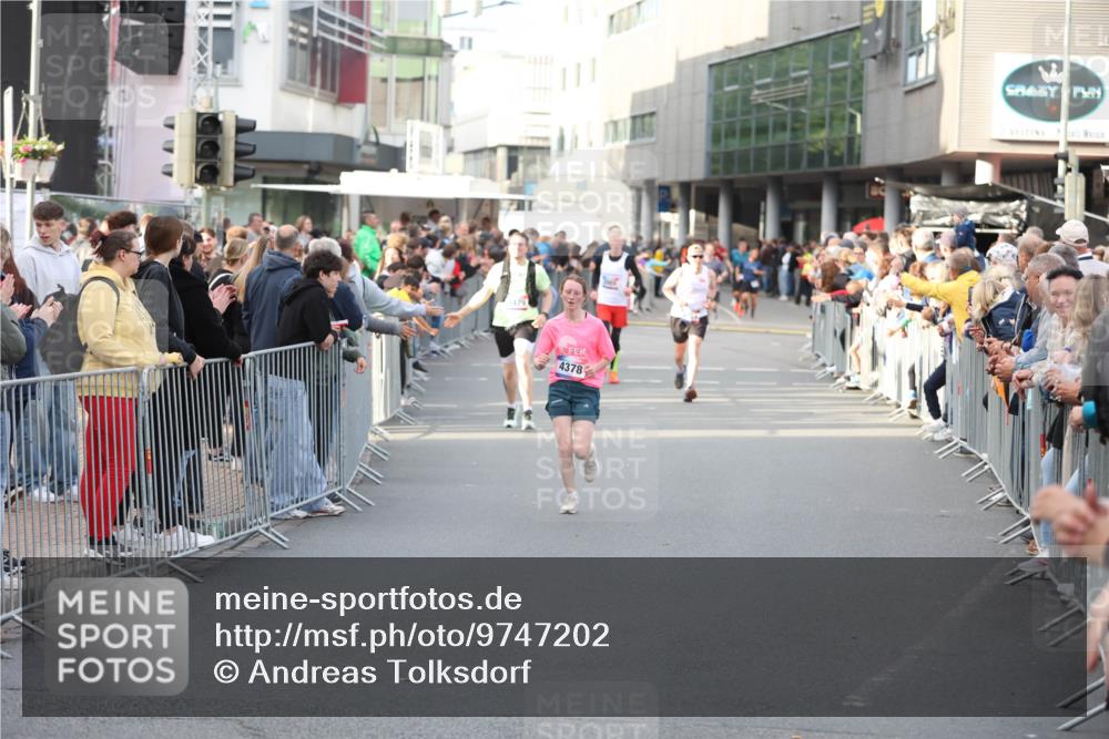 12.06.2026 - Holstenköstenlauf Andreas Tolksdorf http://msf.ph/oto/9747202 12.06.2026 19:53:41 Laufen 4378 meine-sportfotos.de