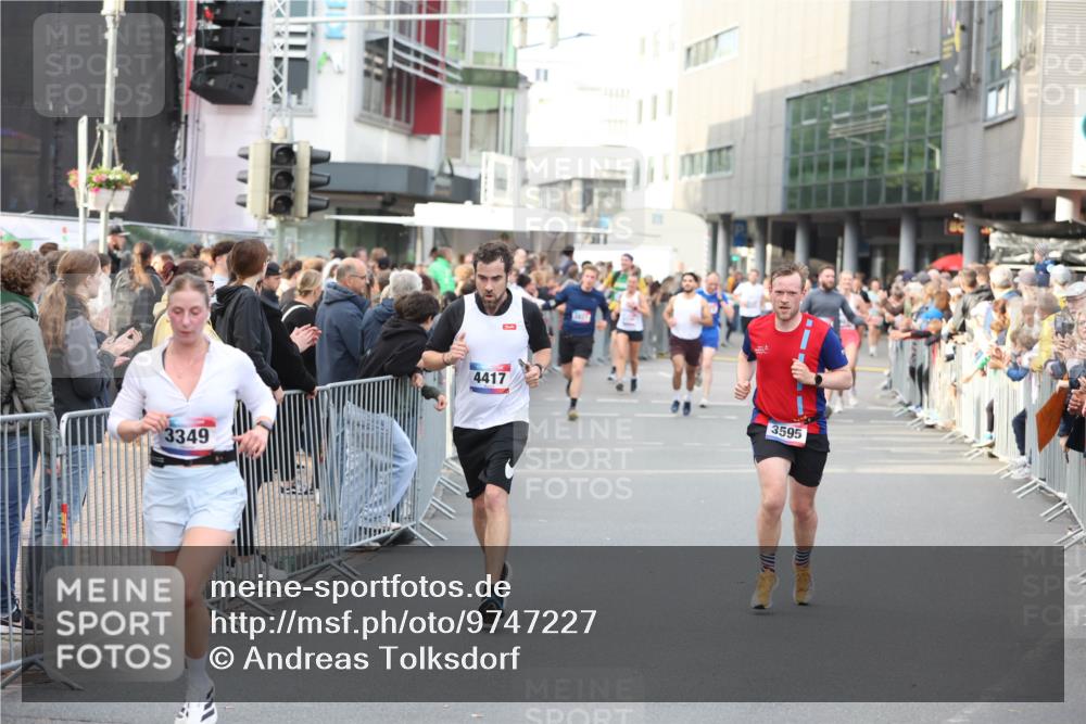 12.06.2026 - Holstenköstenlauf Andreas Tolksdorf http://msf.ph/oto/9747227 12.06.2026 19:54:07 Laufen 3349, 4417, 3595 meine-sportfotos.de