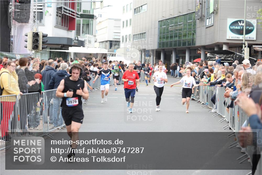 12.06.2026 - Holstenköstenlauf Andreas Tolksdorf http://msf.ph/oto/9747287 12.06.2026 19:55:00 Laufen 3976, 4460, 3717, 3200, 3716 meine-sportfotos.de