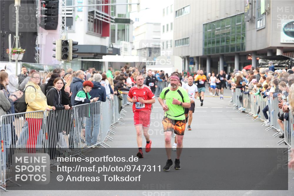 12.06.2026 - Holstenköstenlauf Andreas Tolksdorf http://msf.ph/oto/9747311 12.06.2026 19:55:19 Laufen 3187 meine-sportfotos.de