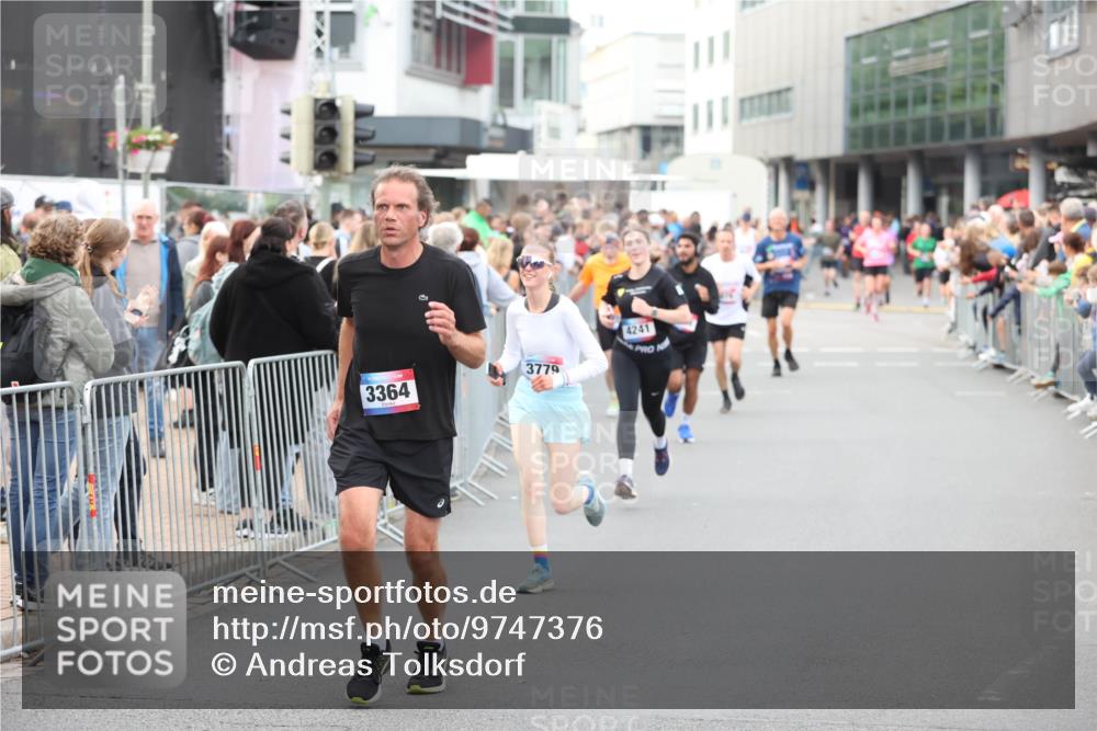 12.06.2026 - Holstenköstenlauf Andreas Tolksdorf http://msf.ph/oto/9747376 12.06.2026 19:56:22 Laufen 3779, 3364, 4241 meine-sportfotos.de