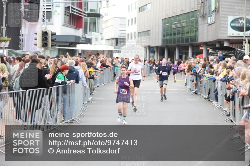 12.06.2026 - Holstenköstenlauf Andreas Tolksdorf http://msf.ph/oto/9747413 12.06.2026 19:56:59 Laufen 3052, 3597, 4606 meine-sportfotos.de