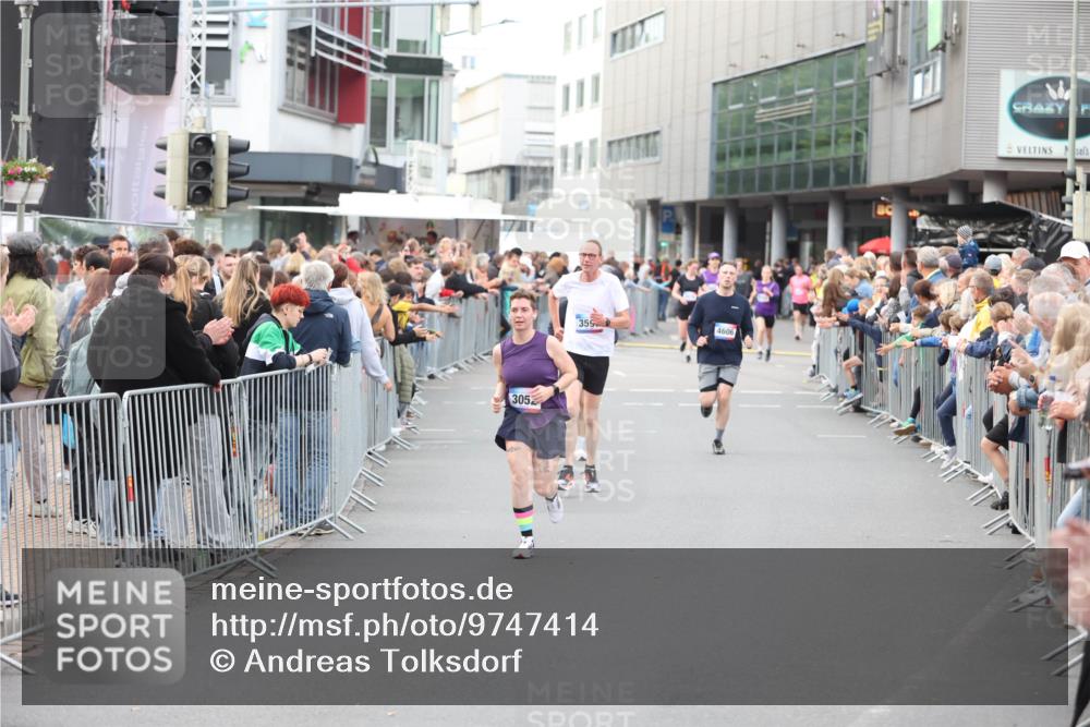 12.06.2026 - Holstenköstenlauf Andreas Tolksdorf http://msf.ph/oto/9747414 12.06.2026 19:57:00 Laufen 305, 355, 4606 meine-sportfotos.de