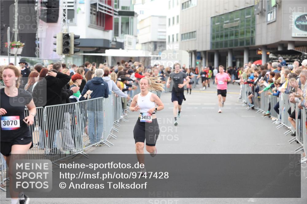 12.06.2026 - Holstenköstenlauf Andreas Tolksdorf http://msf.ph/oto/9747428 12.06.2026 19:57:12 Laufen 3070, 3483 meine-sportfotos.de