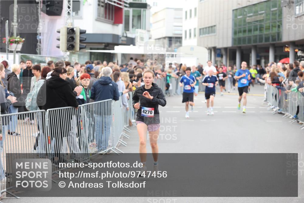 12.06.2026 - Holstenköstenlauf Andreas Tolksdorf http://msf.ph/oto/9747456 12.06.2026 19:57:38 Laufen  meine-sportfotos.de