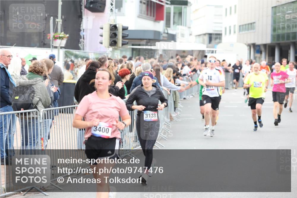 12.06.2026 - Holstenköstenlauf Andreas Tolksdorf http://msf.ph/oto/9747476 12.06.2026 19:57:57 Laufen 3400, 3133, 10, 1554, 3292 meine-sportfotos.de