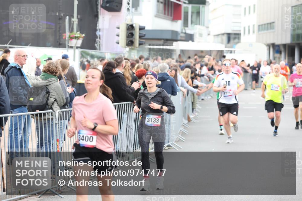 12.06.2026 - Holstenköstenlauf Andreas Tolksdorf http://msf.ph/oto/9747477 12.06.2026 19:57:57 Laufen 3400, 3133, 4771, 4554, 3292 meine-sportfotos.de