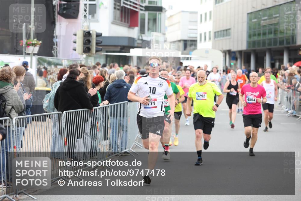 12.06.2026 - Holstenköstenlauf Andreas Tolksdorf http://msf.ph/oto/9747478 12.06.2026 19:57:59 Laufen 10, 771, 32, 3292, 4554 meine-sportfotos.de