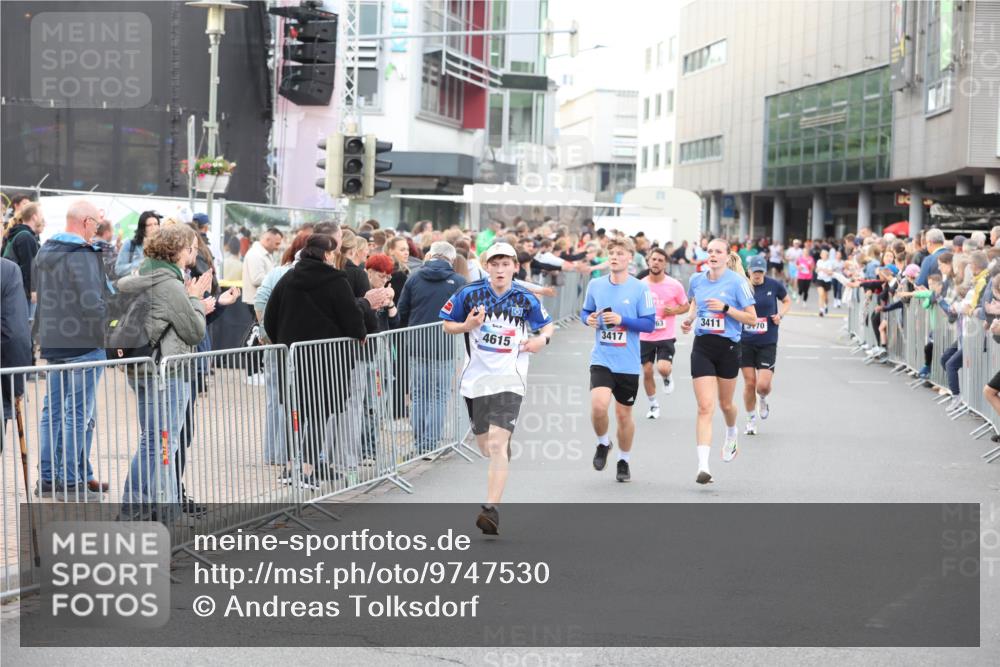 12.06.2026 - Holstenköstenlauf Andreas Tolksdorf http://msf.ph/oto/9747530 12.06.2026 19:58:47 Laufen 3417, 4615 meine-sportfotos.de