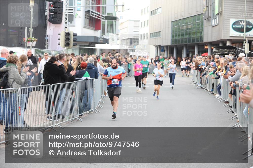12.06.2026 - Holstenköstenlauf Andreas Tolksdorf http://msf.ph/oto/9747546 12.06.2026 19:58:58 Laufen 3534, 3180 meine-sportfotos.de