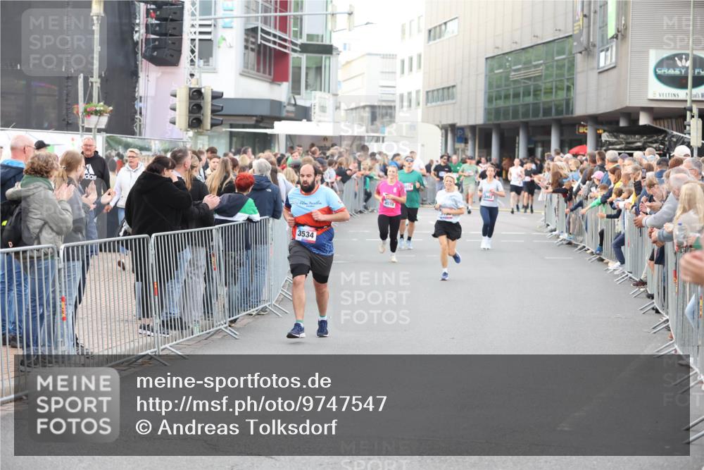 12.06.2026 - Holstenköstenlauf Andreas Tolksdorf http://msf.ph/oto/9747547 12.06.2026 19:58:58 Laufen 4578, 3902, 3534 meine-sportfotos.de