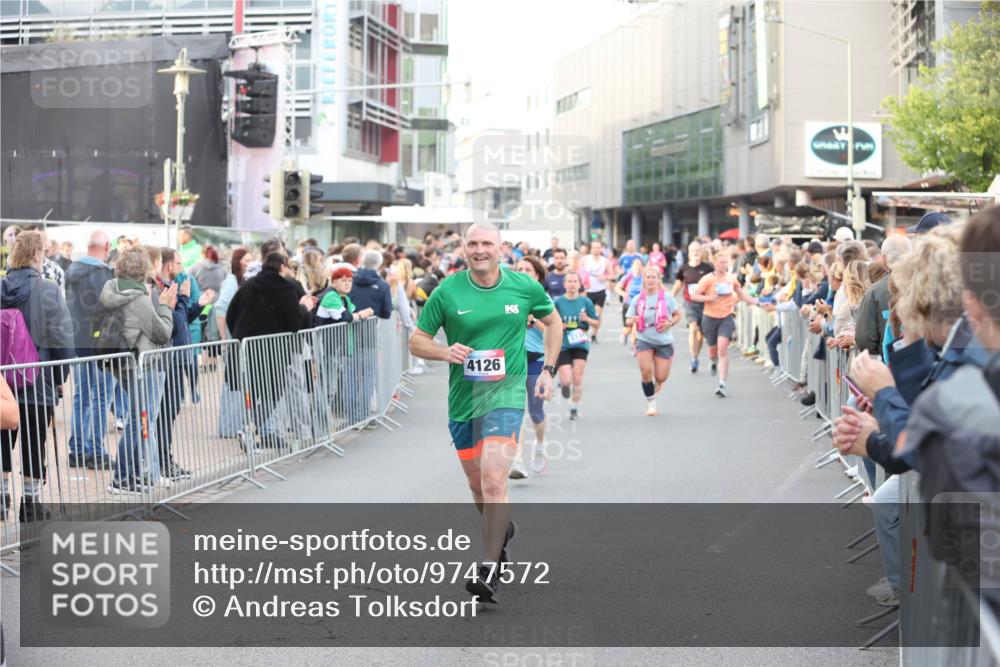 12.06.2026 - Holstenköstenlauf Andreas Tolksdorf http://msf.ph/oto/9747572 12.06.2026 19:59:30 Laufen 4126 meine-sportfotos.de