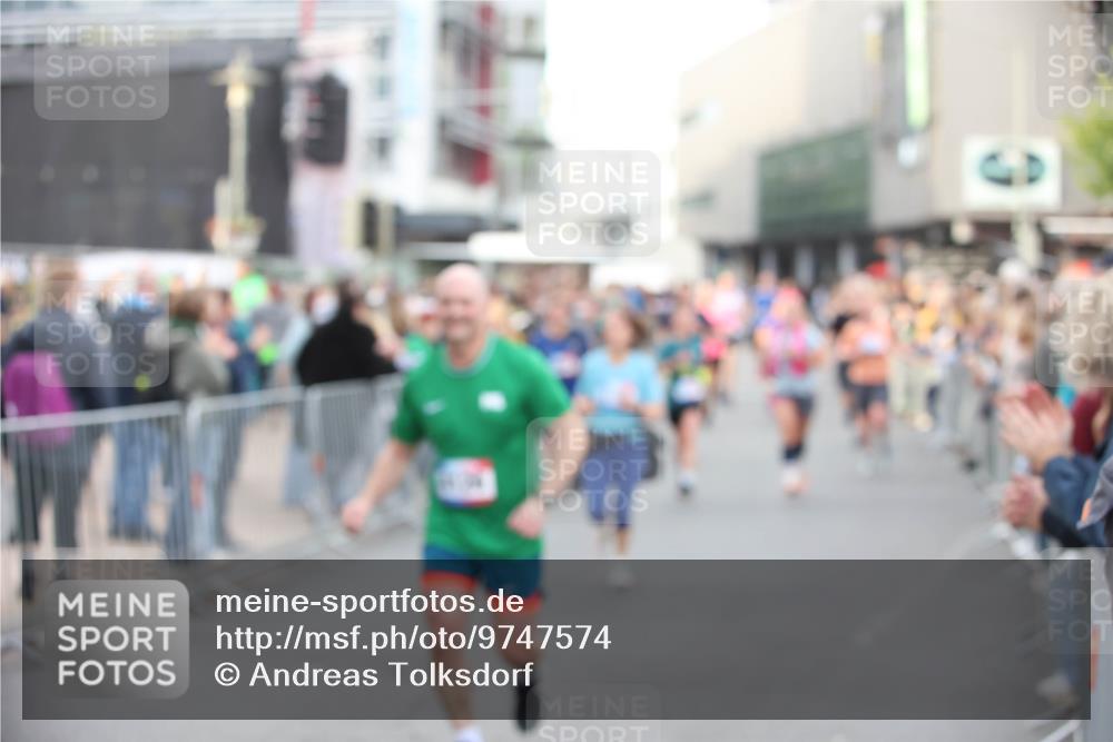 12.06.2026 - Holstenköstenlauf Andreas Tolksdorf http://msf.ph/oto/9747574 12.06.2026 19:59:31 Laufen  meine-sportfotos.de