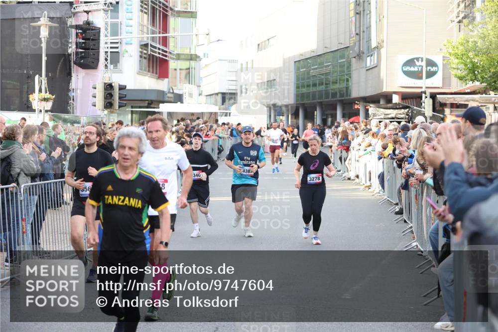 12.06.2026 - Holstenköstenlauf Andreas Tolksdorf http://msf.ph/oto/9747604 12.06.2026 20:00:04 Laufen 356, 340, 438, 3278 meine-sportfotos.de