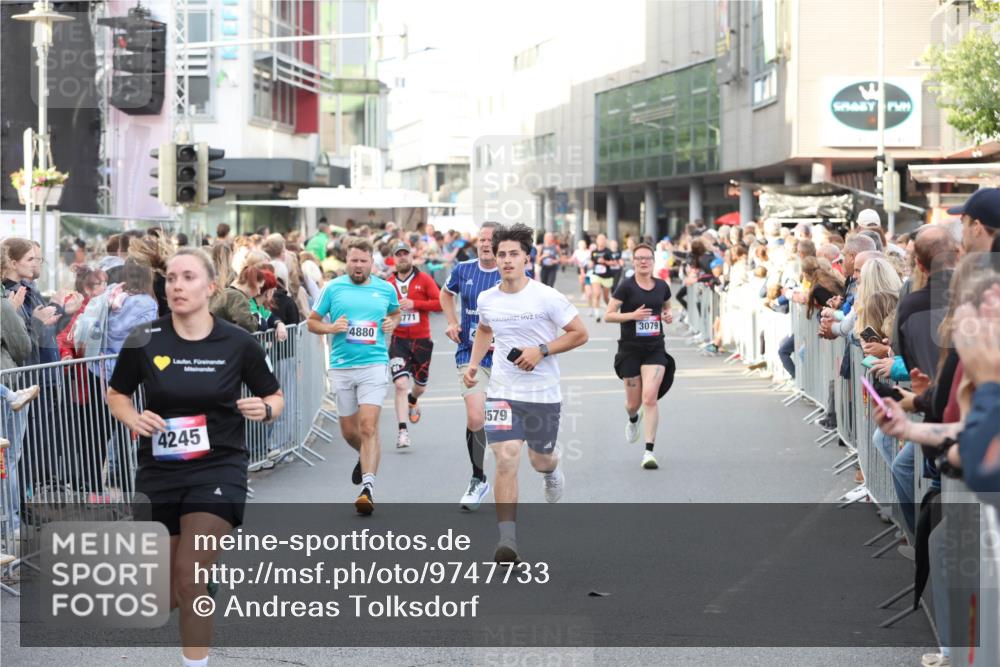 12.06.2026 - Holstenköstenlauf Andreas Tolksdorf http://msf.ph/oto/9747733 12.06.2026 20:02:11 Laufen 4245, 771, 4880, 3079, 1579 meine-sportfotos.de