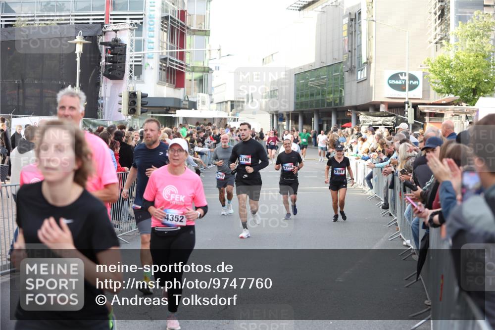 12.06.2026 - Holstenköstenlauf Andreas Tolksdorf http://msf.ph/oto/9747760 12.06.2026 20:02:52 Laufen 4616, 7030, 4352, 3789, 3766, 3166, 3167 meine-sportfotos.de