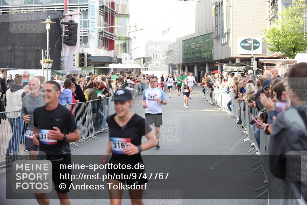 12.06.2026 - Holstenköstenlauf Andreas Tolksdorf http://msf.ph/oto/9747767 12.06.2026 20:02:57 Laufen 8789, 318, 316, 3131 meine-sportfotos.de