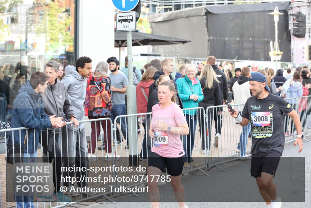 12.06.2026 - Holstenköstenlauf Andreas Tolksdorf http://msf.ph/oto/9747785 12.06.2026 20:03:22 Laufen 3009, 3008, 2220 meine-sportfotos.de