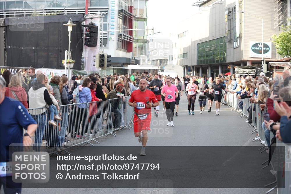 12.06.2026 - Holstenköstenlauf Andreas Tolksdorf http://msf.ph/oto/9747794 12.06.2026 20:03:27 Laufen 4557, 4833 meine-sportfotos.de