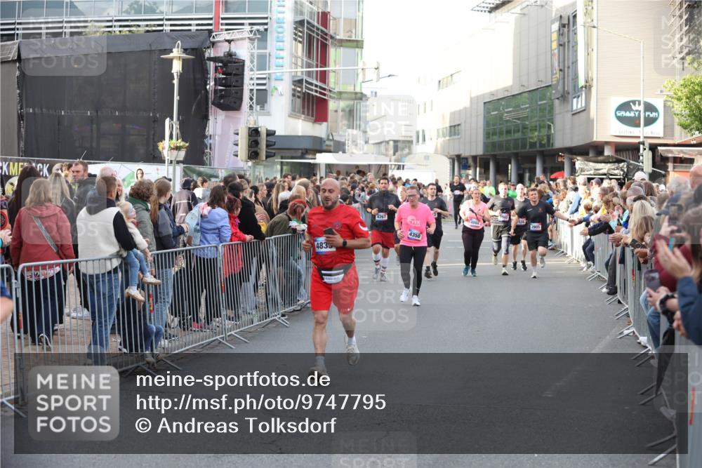 12.06.2026 - Holstenköstenlauf Andreas Tolksdorf http://msf.ph/oto/9747795 12.06.2026 20:03:27 Laufen  meine-sportfotos.de