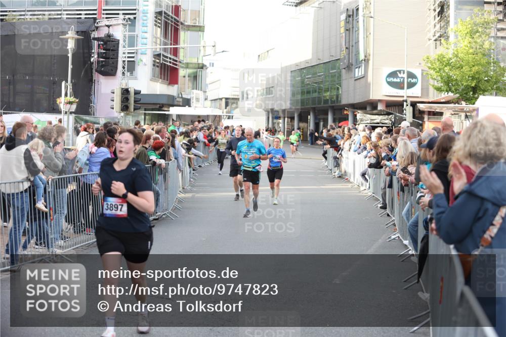12.06.2026 - Holstenköstenlauf Andreas Tolksdorf http://msf.ph/oto/9747823 12.06.2026 20:03:51 Laufen 3897, 3506 meine-sportfotos.de