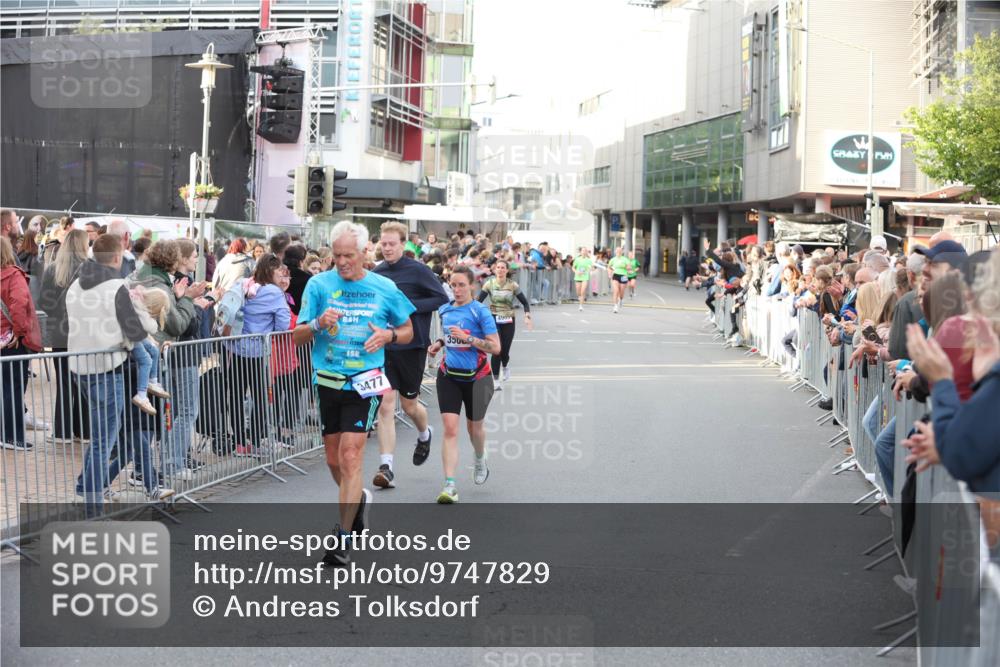 12.06.2026 - Holstenköstenlauf Andreas Tolksdorf http://msf.ph/oto/9747829 12.06.2026 20:03:54 Laufen 3477 meine-sportfotos.de