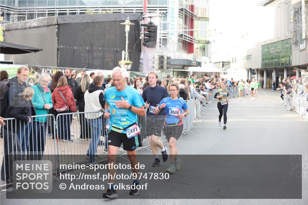 12.06.2026 - Holstenköstenlauf Andreas Tolksdorf http://msf.ph/oto/9747830 12.06.2026 20:03:55 Laufen 312, 3508, 3477 meine-sportfotos.de