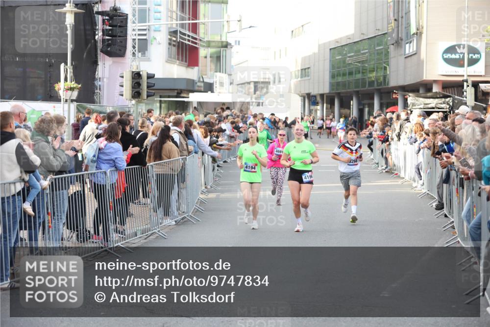 12.06.2026 - Holstenköstenlauf Andreas Tolksdorf http://msf.ph/oto/9747834 12.06.2026 20:04:06 Laufen 4194, 4691, 4196, 3268 meine-sportfotos.de